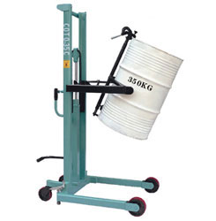 可傾式液壓油桶裝卸車